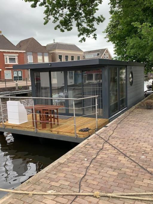좌츠루이스 Unique New Houseboat Moored 4 아파트 외부 사진